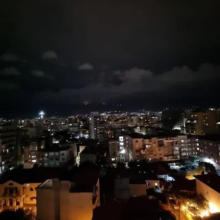 Center Flat With A Great View Apartman