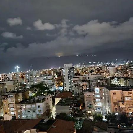 Center Flat With A Great View Apartman *